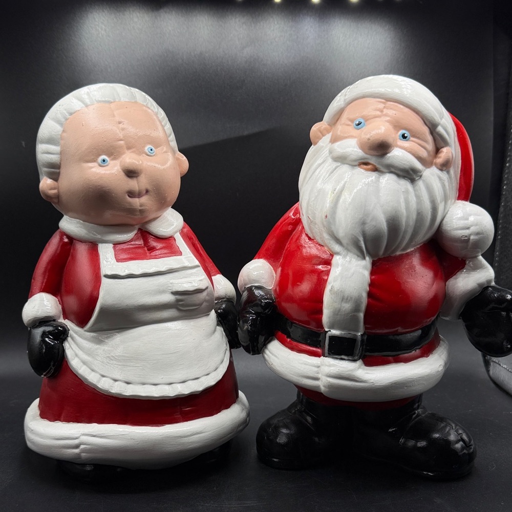 Vintage Kimple Mold Corp Santa & Ms Claus